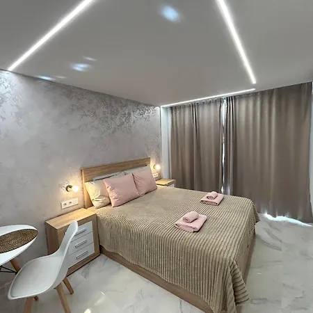 Апартаменти Ponderosa Minicasa Адехе